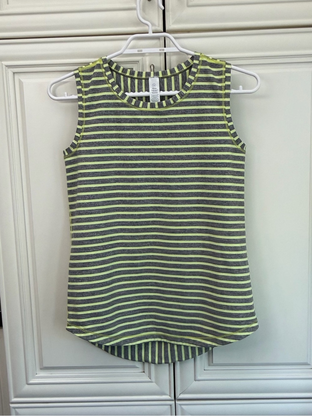 Ivivva by Lululemon girl’s tank top